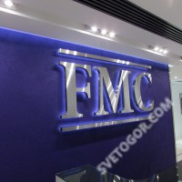 Буквы из металла "FCM" с контражурной подсветкой