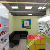 Входная группа для магазина КубикРубика